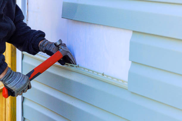 Reliable Emergency Siding Repair contractor in Germantown, IL by Creative Siding